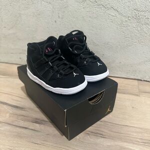 Jordan Max Aura - Toddler
